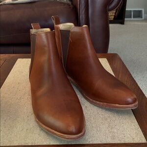 Brown Leather Chelsea Boots